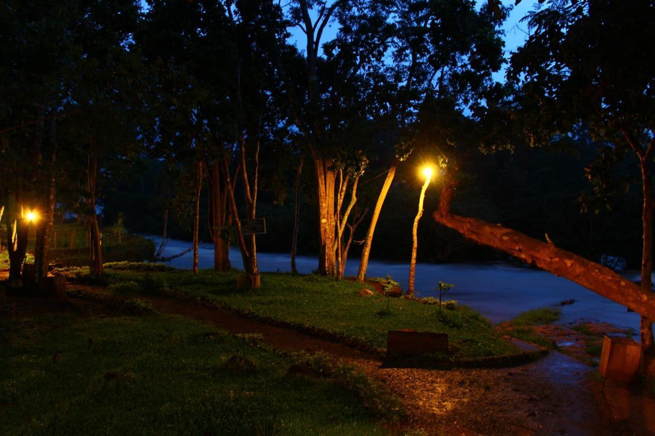 Tadlo Lodge Beng Exterior photo